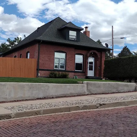 Quiet Full-Size Bed Close To Town 420 Friendly-3